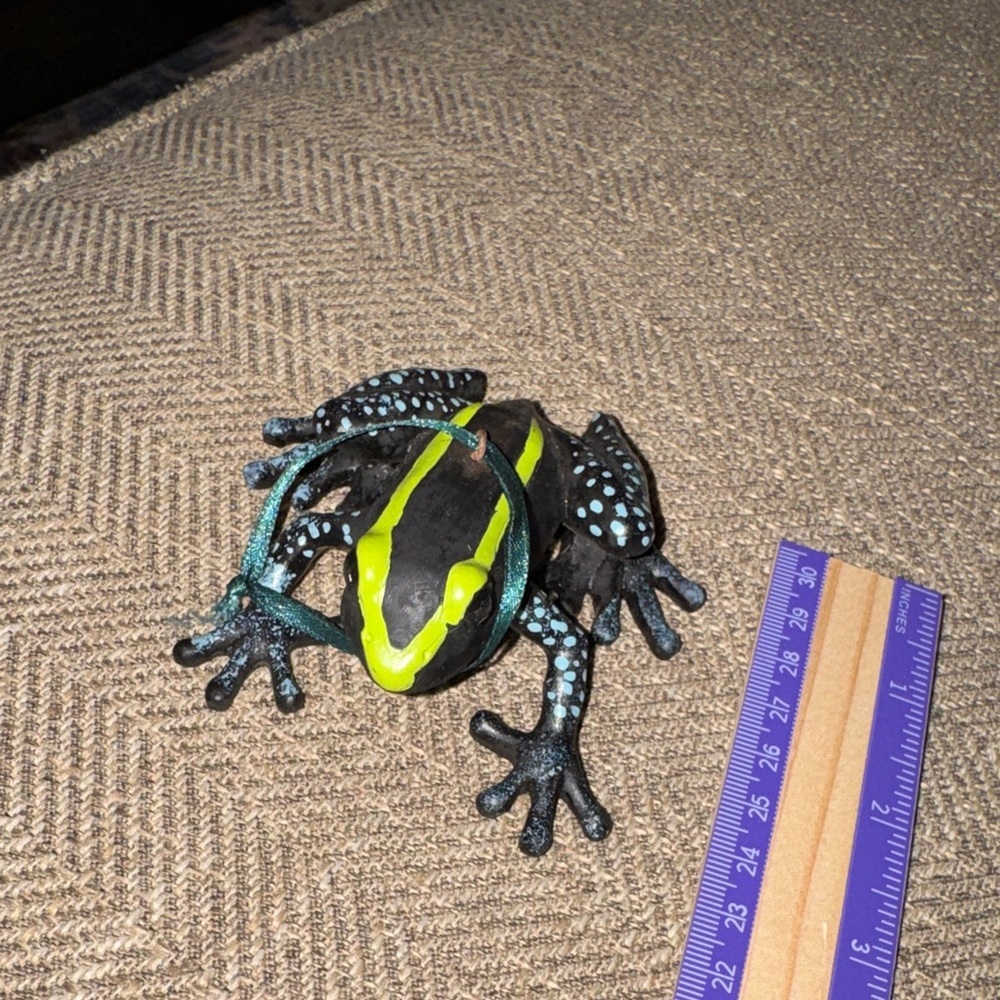 Colorful Frog Figurine Ornament with green and blue color